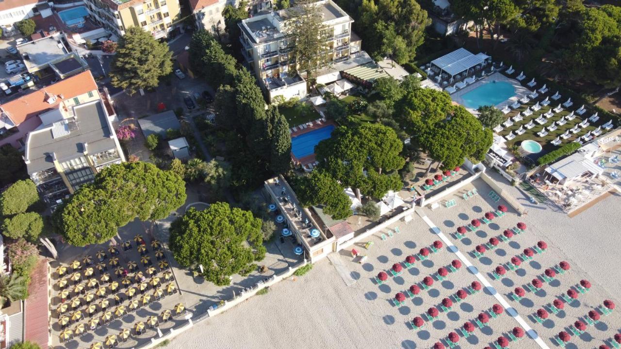 Hotel Eden Park Diano Marina Eksteriør bilde