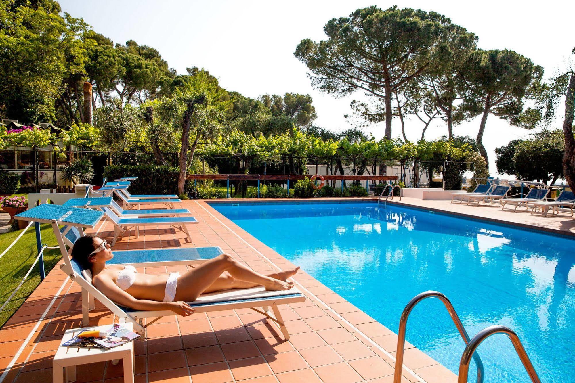 Hotel Eden Park Diano Marina Eksteriør bilde